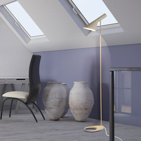floor lamp